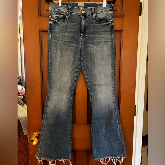 MOTHER Weekender Fray Jeans - 32 - Picture 2 of 11